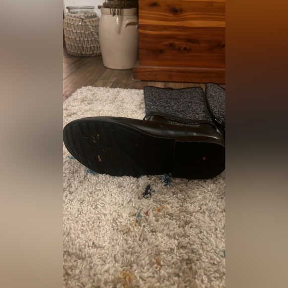 Micheal kors boots - Picture 4 of 11